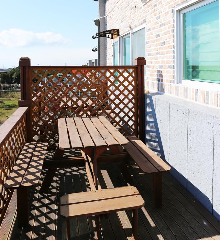 Haevichi Pension Seogwipo Exterior photo